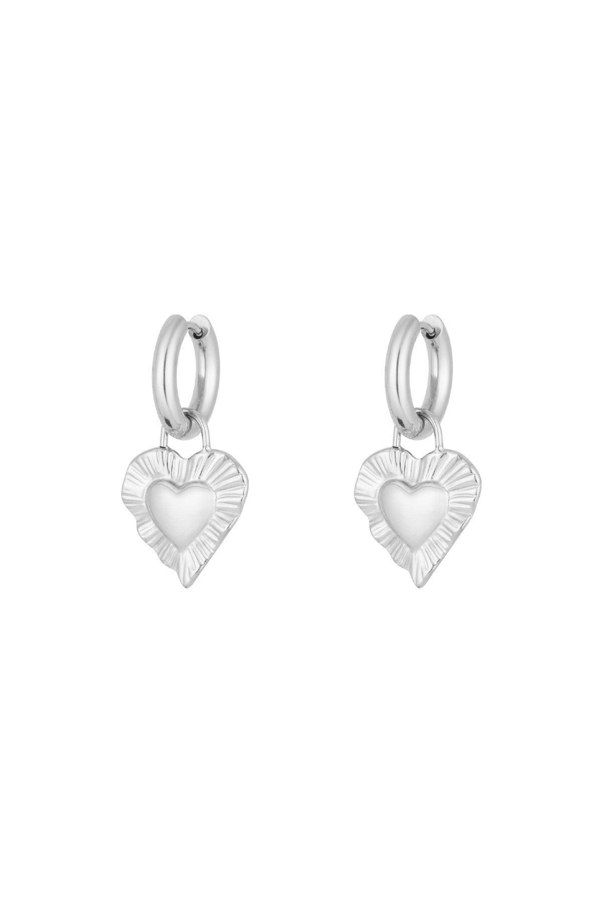 earring give me love