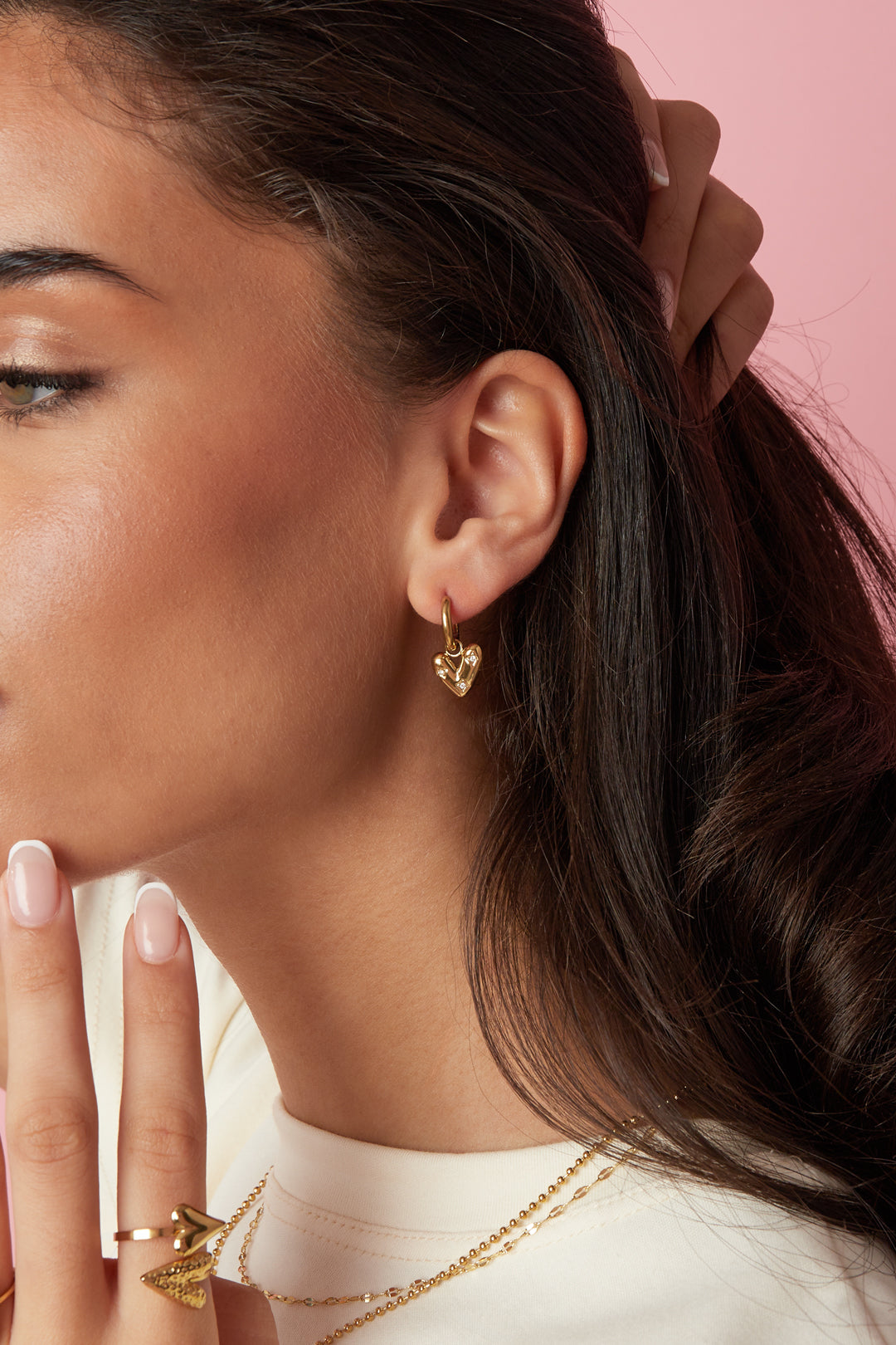 earrings with heart-shaped pendant and zirconia